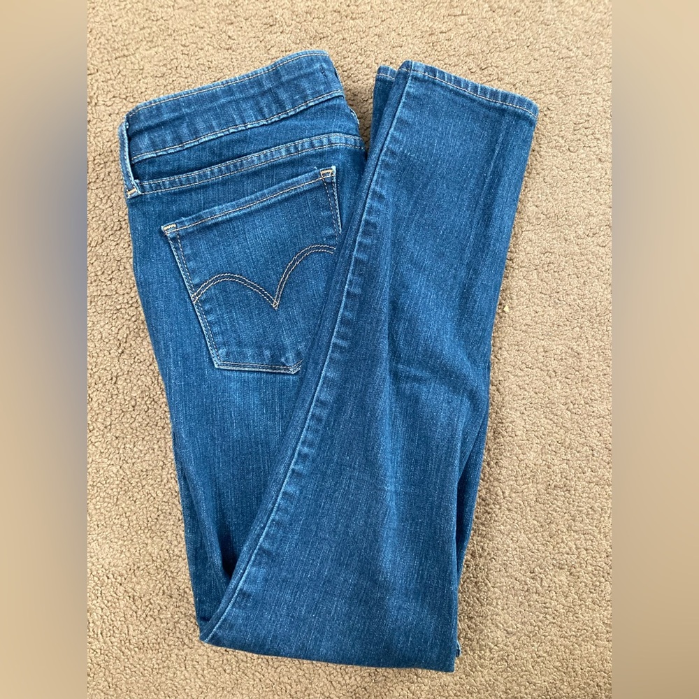 Blue Levi’s jeans